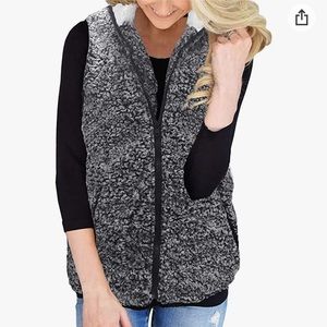 Women’s Sz L Fuzzy Fleece Vest